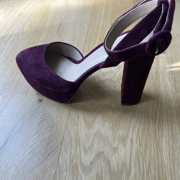 Veronica Beard Suede Magda Platform heels in Merlot - Picture 4 of 13